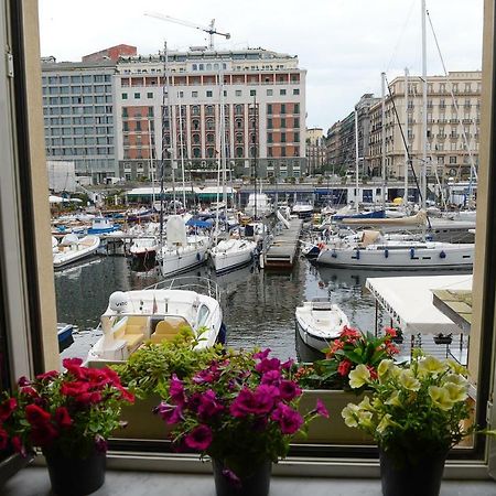 فيلا Casa Del Porto Al Borgo Marinari نابولي المظهر الخارجي الصورة