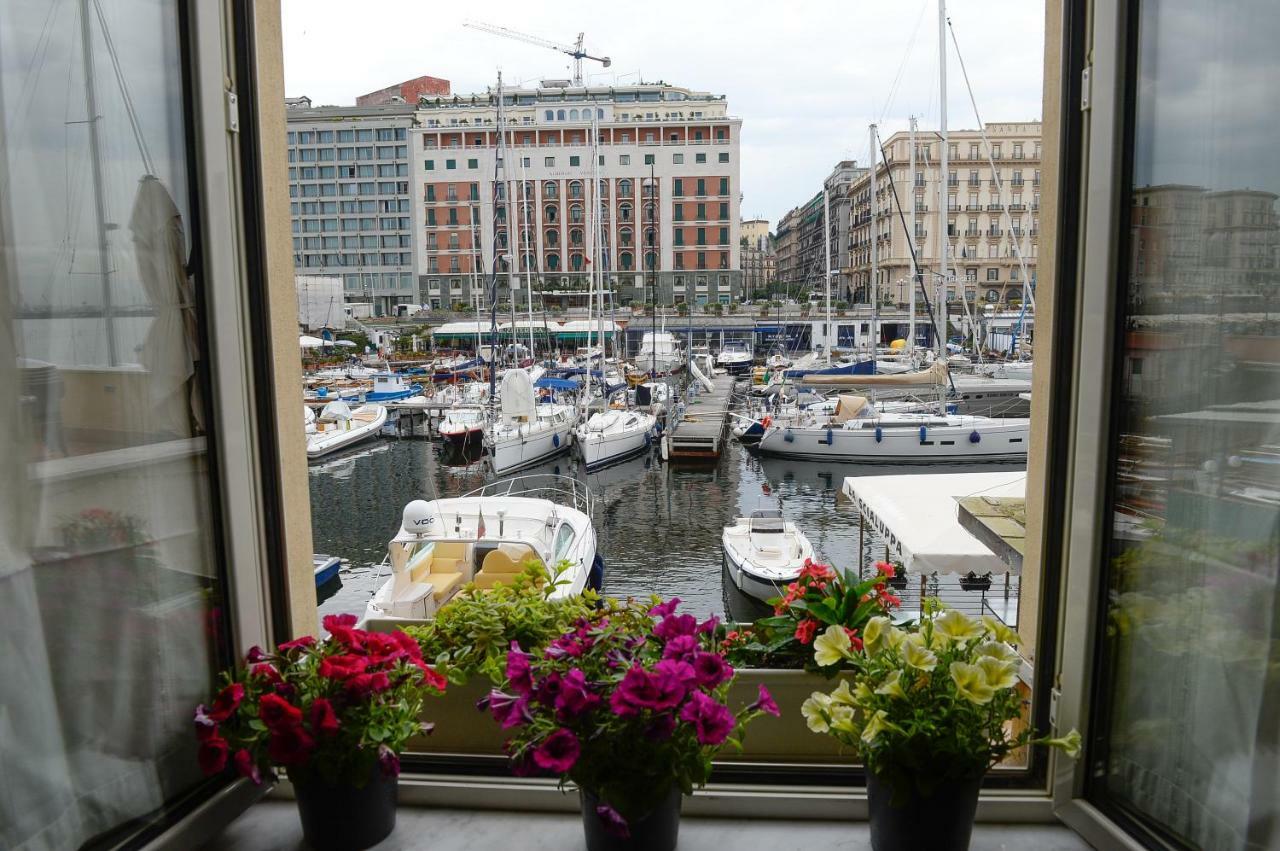 فيلا Casa Del Porto Al Borgo Marinari نابولي المظهر الخارجي الصورة